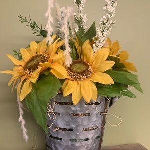 Sunflower Centerpiece Farmhouse Decor